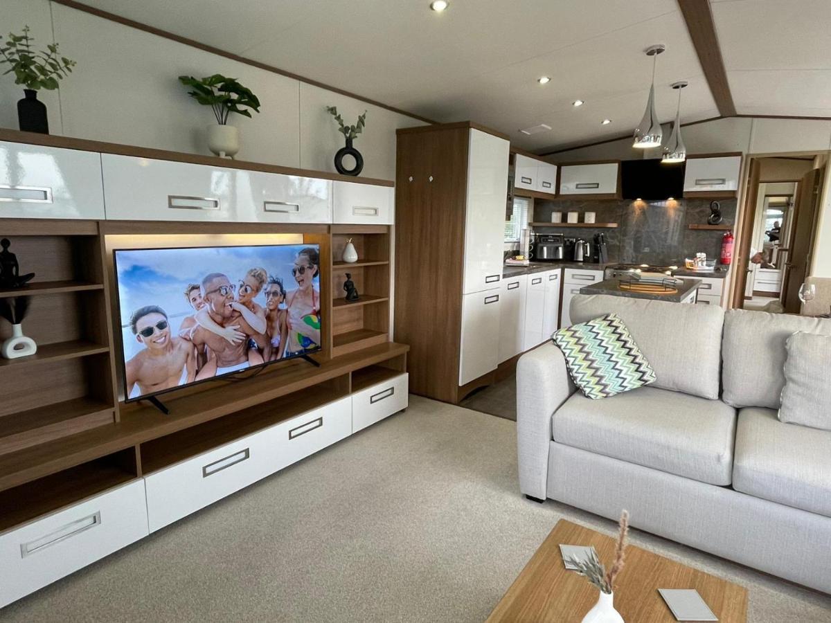 Golden Anchor - The Milano - Coastal Caravan Breaks Chapel St. Leonards Extérieur photo