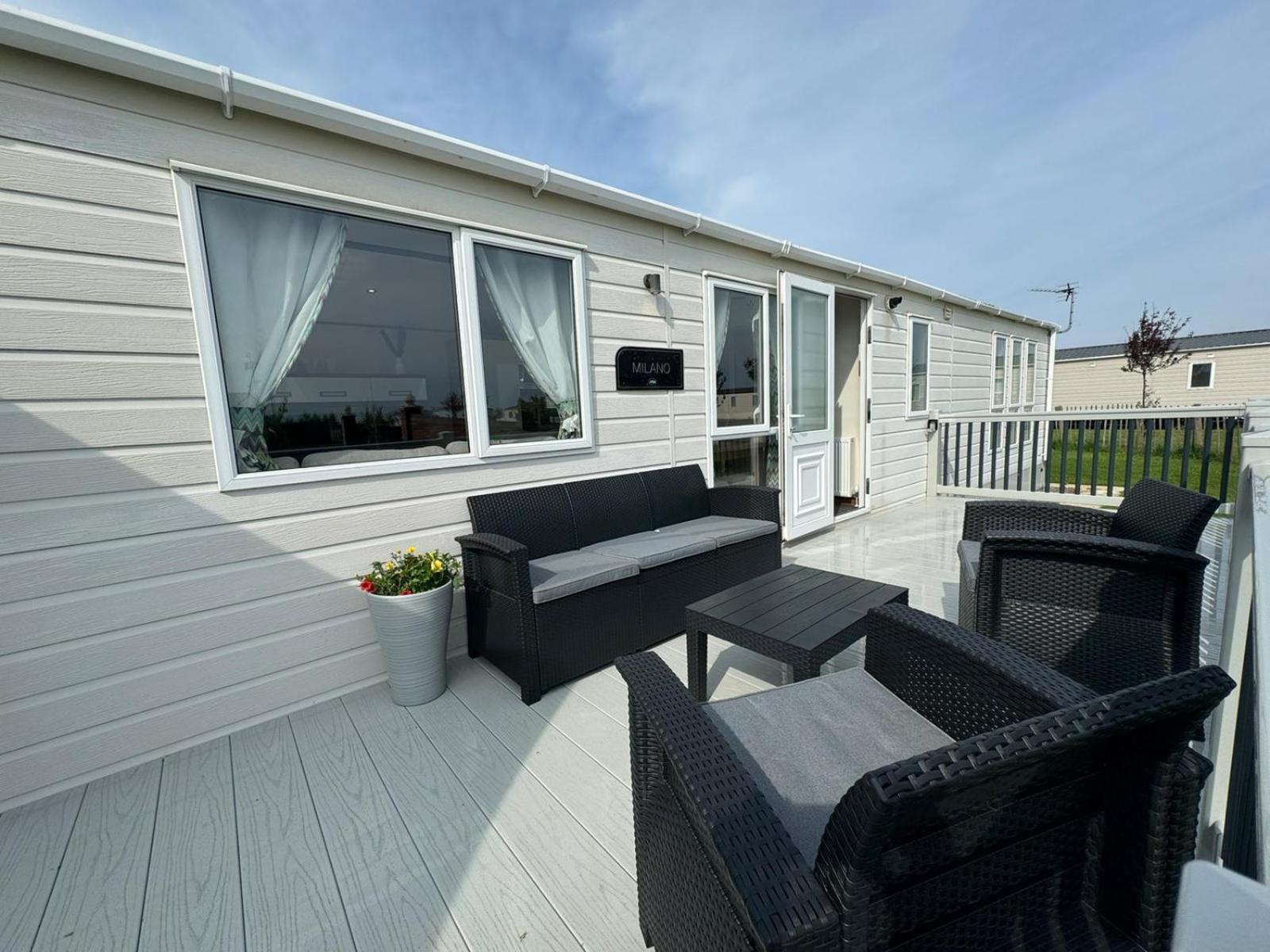 Golden Anchor - The Milano - Coastal Caravan Breaks Chapel St. Leonards Extérieur photo